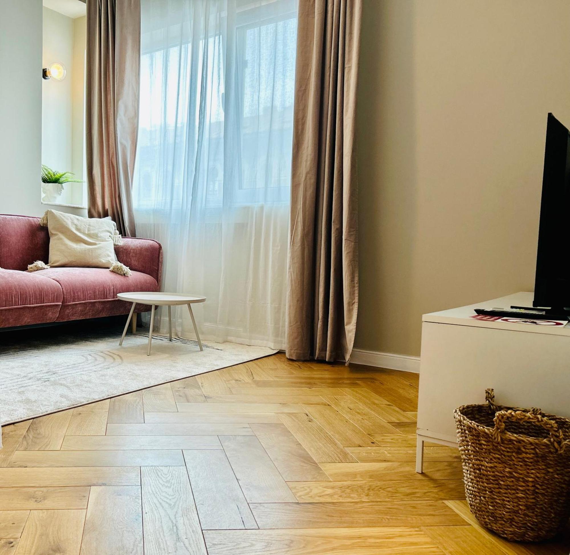 Ultracentral Lux Boutique 1Br Ap Near Subway Bucareste Exterior foto